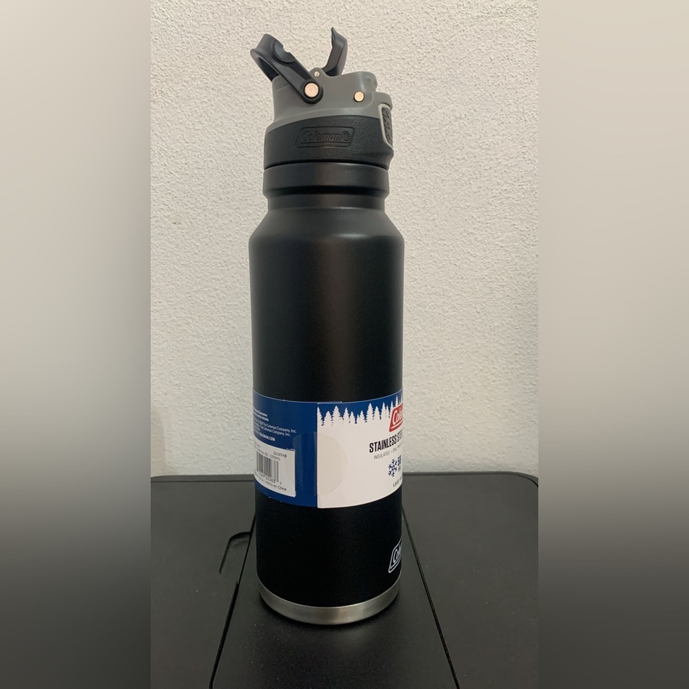 Coleman Autoseal FreeFlow Stainless Steel Water Bottle, Black, 40 oz. - Picture 4 of 4